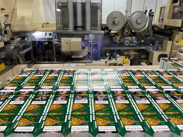 ▲ BAT코리아 경남 사천공장에서 생산중인 켄트 더블 프레쉬 (사진제공=BAT코리아)