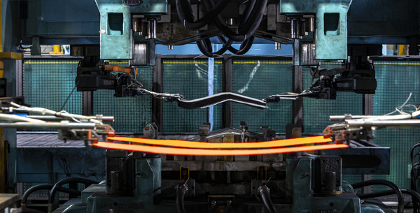  현대제철 예산 공장에서 생산 중인 자동차용 고강도 핫스탬핑 부품 (현대제철 제공)