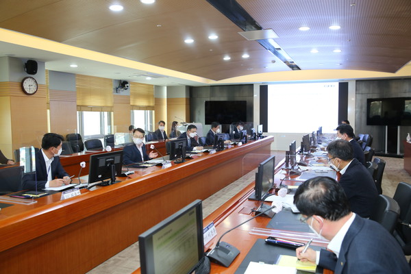 7일 충남 태안 본사에서 열린 탄소중립추진위원회 킥오프 회의. (서부발전 제공)