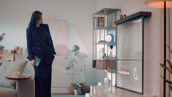 LG디스플레이가 지난 1월 미국 라스베이거스에서 열린 세계 최대 IT·가전 전시회 ‘CES 2022’에서 디스플레이 혁신 기술을 공개했다. (LG디스플레이 제공)