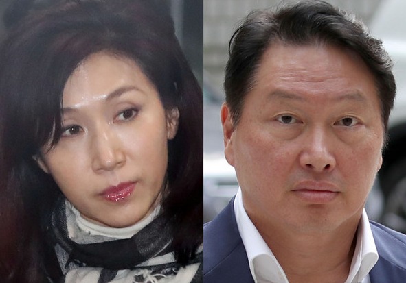 최태원(오른쪽) SK그룹 회장과 노소영 아트센터 나비 관장. [사진=뉴시스]