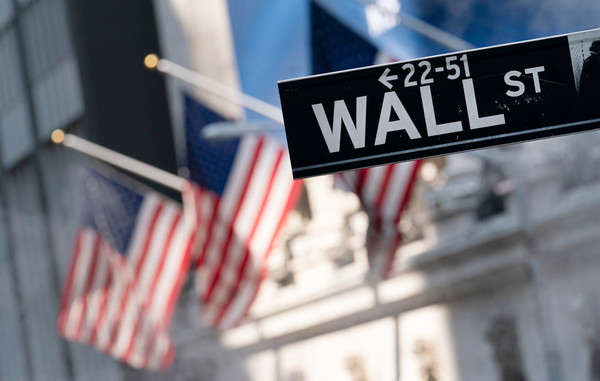 미국의 투자자가 내년 증시에 대해 2008년 세계 금융위기 이후 가장 비관적인 시각을 최근 내놨다. [사진=뉴시스]