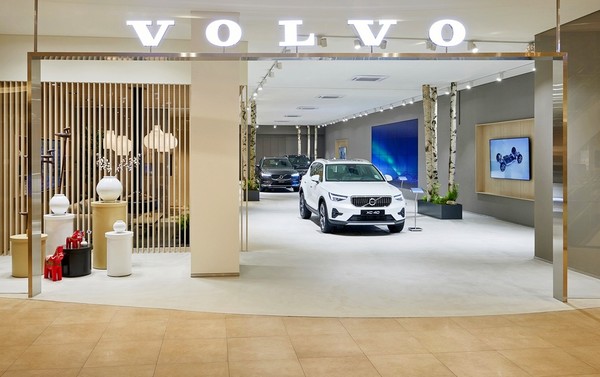 볼보코리아가 경기도 고양 스타필드 고양에 전시장을 마련했다. [사진=볼보코리아]