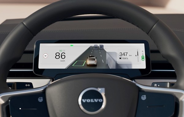 볼보자동차가 CES에서 구글과 함께 HD 지도를 전시한다. EX90에 실린 구글 HD 지도. [사진=볼보]