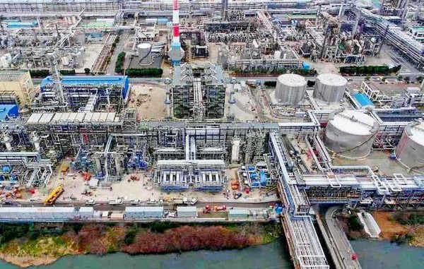 SK이노베이션 등 정유 4사가 올해 석유제품 수출 1위 달성을 위해 주력한다. SK이노베이션 울산 정유 공장. [사진=SK이노베이션]