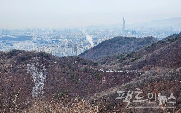 (위부터)성남 구도심과 분당, 송파구 일대. [사진=정수남 기자]