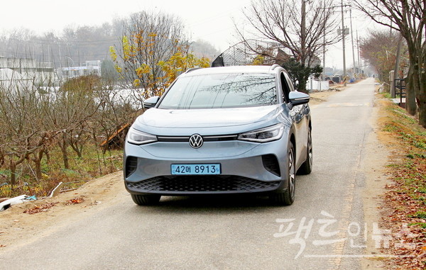 독일 폭스바겐이 지난해 선보인 자사의 첫 EV ID.4가 새로운 성장 동력으로 부상했다. [사진=팩트인뉴스]