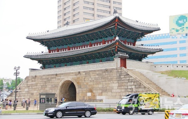 2008년 화재로 전소한 이후 복원한 남대문. [사진=팩트인뉴스]