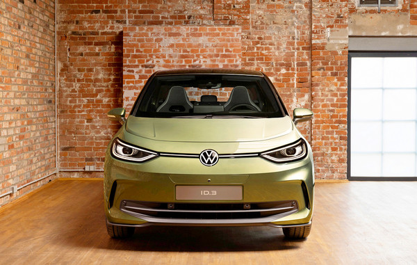 폭스바겐이 최근 상품성을 대거 개선한 신형 전기차 ID.3’를 공개했다. [사진=폭스바겐]