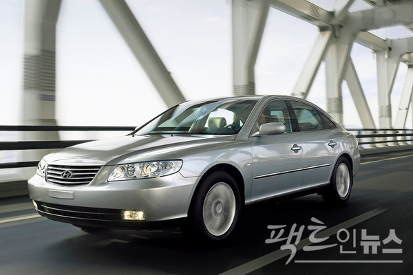 4세대 그랜저TG(2005년 5월~2008년 2월). [사진=정수남 기자]
