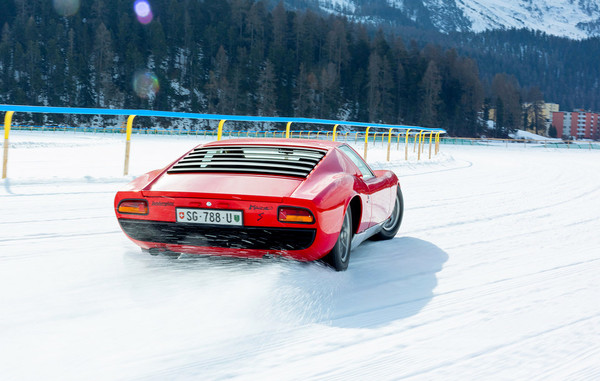 이탈리아 슈퍼카 브랜드 오토모빌리 람보르기니가 빙판길 주행을 성공적으로 마쳤다. [사진=람보르기니 서울]