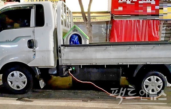 대형 화물 전기차는 고용량 배터리가 필요해 상용화가 쉽지 않다. 현대차 1톤 트럭인 포터 전기차. [사진=정수남 기자]