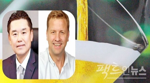 경영능력의 척도인 영업이익에서 지난해 (왼쪽부터)김인규 하이트진로 사장이 배하준 오비맥주 사장의 절반 수준에 그쳤다. [사진=스페셜경제, 뉴시스]