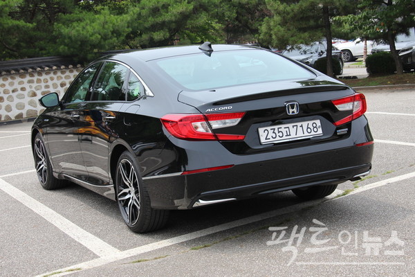 10세대 혼다 어코드 하이브리드. [사진=정수남 기자]