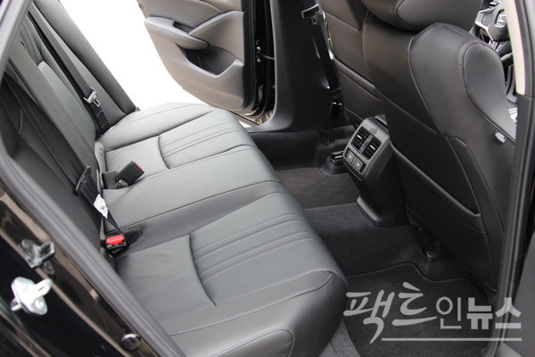 2019년 시승한 어코드 하리브리드와 이번 시승 차량의 실내외는 대동소이하다. [사진=정수남 기자]