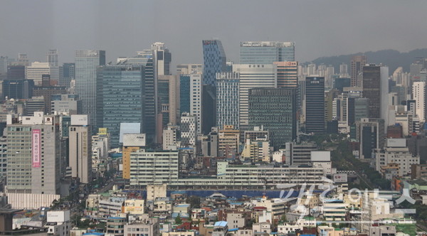 주요 대기업 본사가 자리한 서울 종로구, 중구 전경. [사진=팩트인뉴스]