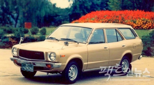1973년 나온 기아차 (위부터)브리샤 픽업과 세단, 왜건. [사진=정수남 기자]