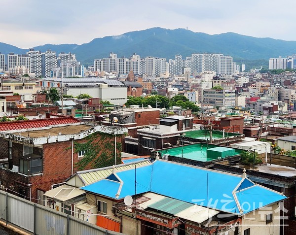 재개발과 재건축이 한창인 성남 구도심인 중원구 일대. 일부 지역은 재개발 등을 최근 마쳤다. [사진=정수남 기자]