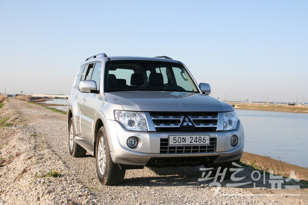 파제로는 파리-다카르 랠리 12회 우숭에 걸맞게 오프로드 주행에 강하다. [사진=정수남기자]