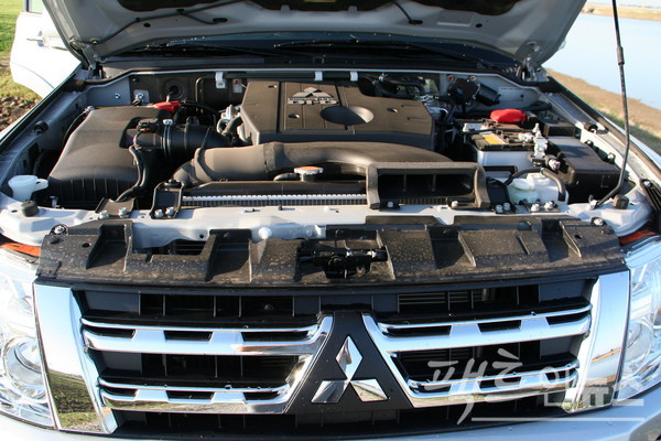 파제로의 3200㏄ 디젤엔진의 체감 연비는 탁월하다. [사진=정수남 기자]