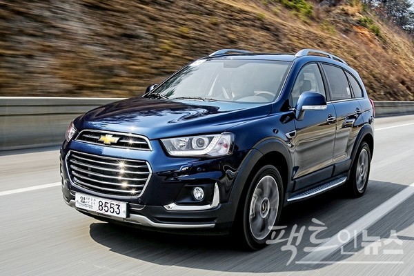 최재환 형사는 극 종후반 쉐보레 SUV 캡티바를 이용한다. [사진=정수남 기자]