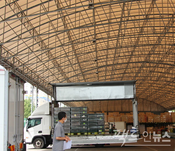 성남 중원구에 오아시스 물류센터. [사진=정수남 기자]