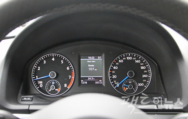 계기판은 시인성을 개선했다. [사진=정수남 기자]