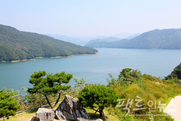 고 정 명예회장은 고 박정희 대통령의 지지로 사력댐인 소양강댐을 건설했다. [사진=정수남 기자]