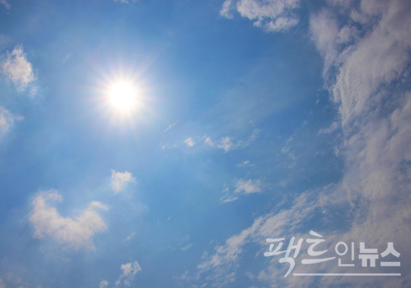 이달 들어 낮 최고 기온이 30℃를 웃돌면서 전력 사용량이 급증하고 있지만, 순환정전이나 블랙아웃은 없을 전망이다. [사진=팩트인뉴스]