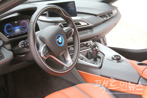 i8 로더스터 1열. [사진=정수남 기자]