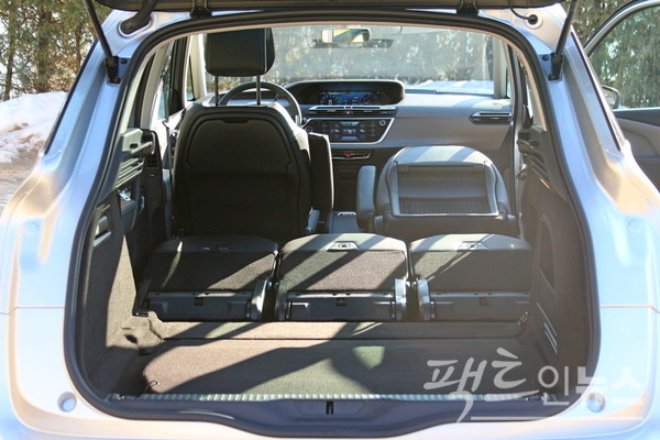 C4 피카소는 공간 활용성이 탁월하다. [사진=정수남 기자]