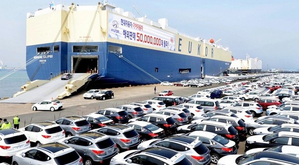 내년 국산차 수출은 올해 대비 1.9% 증가한 275만대에 이를 전망이다. 현대차 울산 선적부두. [사진=현대차]