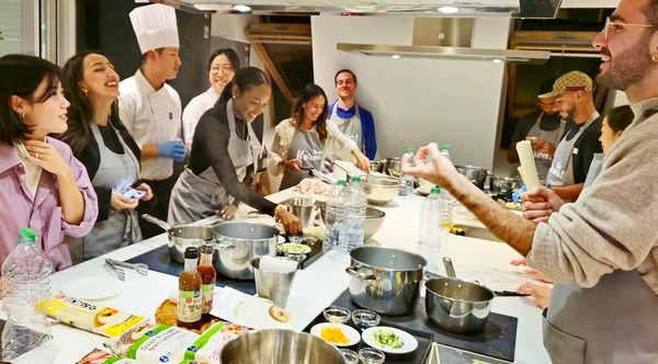 면사랑이 프랑스에서 K-면요리를 최근 알렸다. [사진=면사랑]