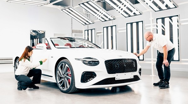 [사진=벤틀리모터스]