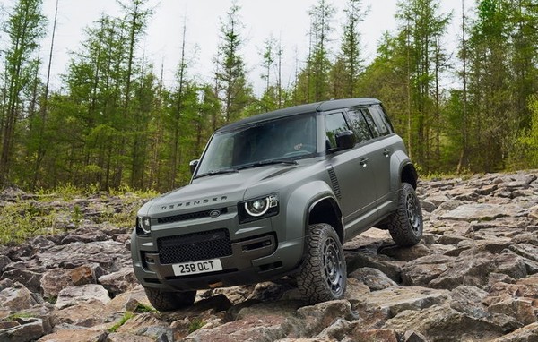 JLR코리아가 출시한 '올 뉴 디펜더 OCTA' 에디션 원 모델 모습. [ 사진=JLR코리아 ]