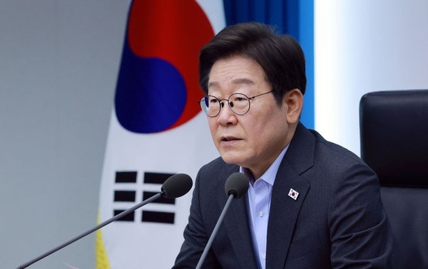 이재명 대통령이 24일 서울 용산 대통령실 청사에서 열린 제5차 수석보좌관회의에서 발언하고 있다.[사진=뉴시스]