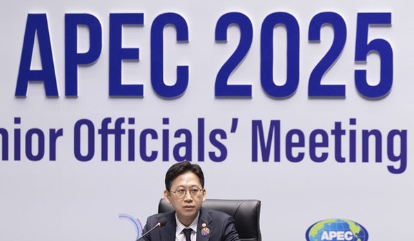 배경훈 과학기술정보통신부 장관이 4일 인천 송도컨벤시아에서 열린 APEC 2025 디지털·AI장관회의에서 개회사를 하고 있다. [사진=뉴시스]