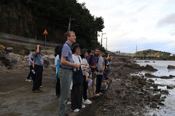 국제자연보전연맹(IUCN)의 순천 갯벌 실사 현장 [사진=국가유산청 ]