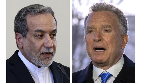 스티브 위트코프 미국 중동특사(오른쪽)와 아바스 아락치 이란 외무장관. [사진=뉴시스]