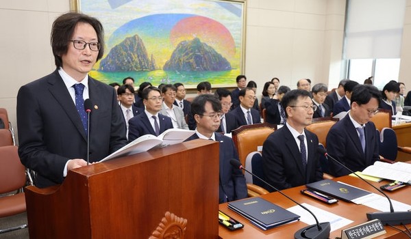 주병기 공정거래위원장이 14일 오전 서울 여의도 국회에서 열린 국정감사에서 발언하고 있다. [사진=뉴시스]