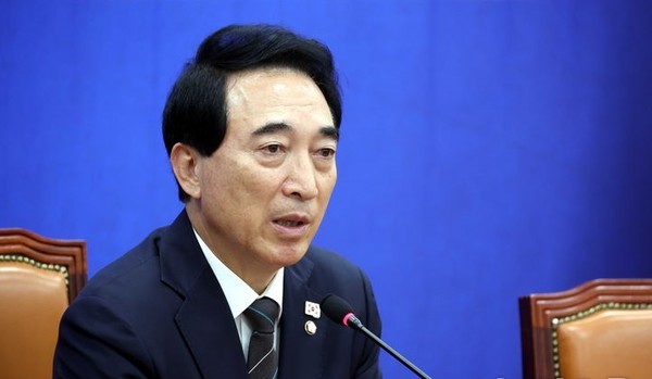 박수현 더불어민주당 수석대변인이 26일 오전 서울 여의도 국회에서 열린 현안관련 기자간담회에서 발언을 하고 있다. [사진=뉴시스]