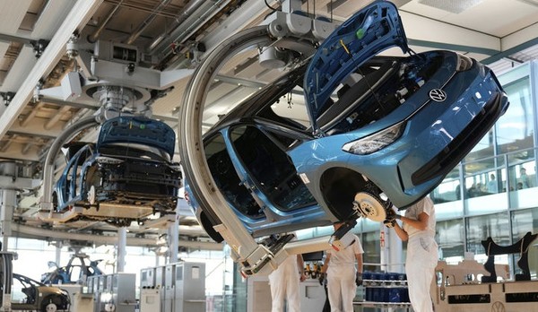 독일 드레스덴에 있는 폴크스바겐 전기차 공장. [사진=뉴시스]