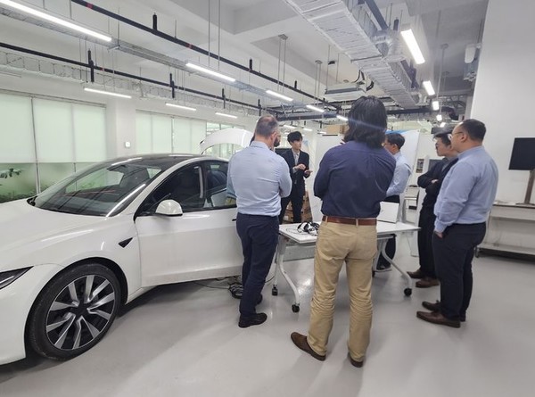 테슬라 진단이 적용된 TS 검사프로그램(KADIS) 시연. [사진=한국교통안전공단]