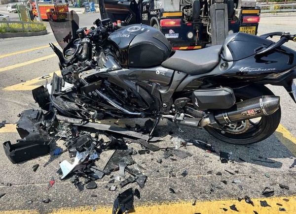 오토바이 사고 현장. [ 사진=뉴시스 ]