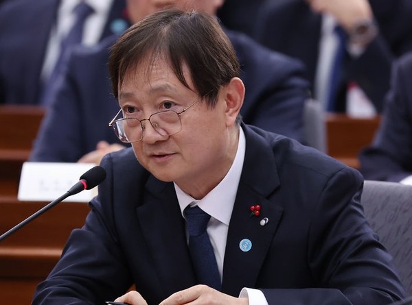 이찬진 금융감독원장이 19일 서울 종로구 정부서울청사 별관에서 열린 금융위원회·공정거래위원회 업무보고에서 발언하고 있다. [사진=뉴시스]