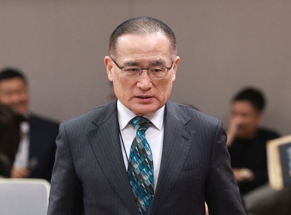 위성락 국가안보실장이 24일 청와대 춘추관에서 미국, 캐나다, 일본 방문 관련 브리핑을 위해 입장하고 있다. [사진=뉴시스]