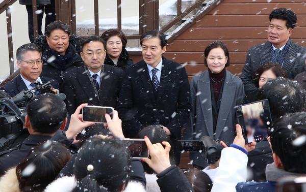 조국 혁신당 조국 대표가 지난 26일 오전 전남 목포시 만호동 '소년 김대중 공부방'을 방문해 발언하고 있다.[사진=조국혁신당 ]