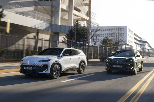 르노코리아의 신차 필랑트가 지난 4일 경북 경주 일대에서 주행하고 있다. [사진=르노코리아 ]