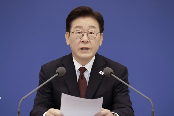 이재명 대통령이 26일 청와대에서 열린 비상경제점검회의에서 발언하고 있다. [사진=뉴시스]